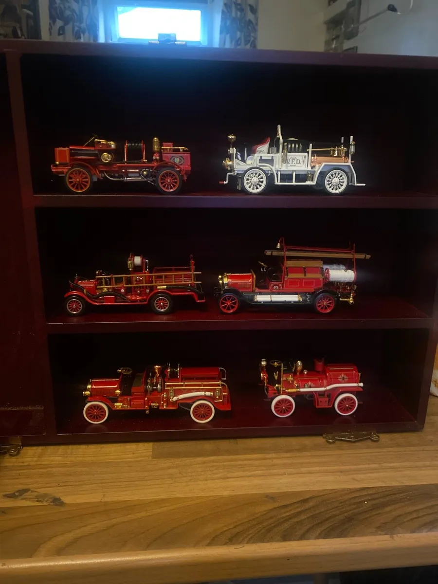 Models - Image 2