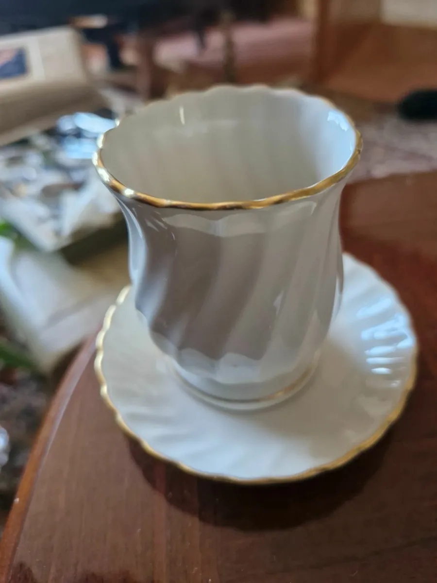 Miscellaneous items - Image 3