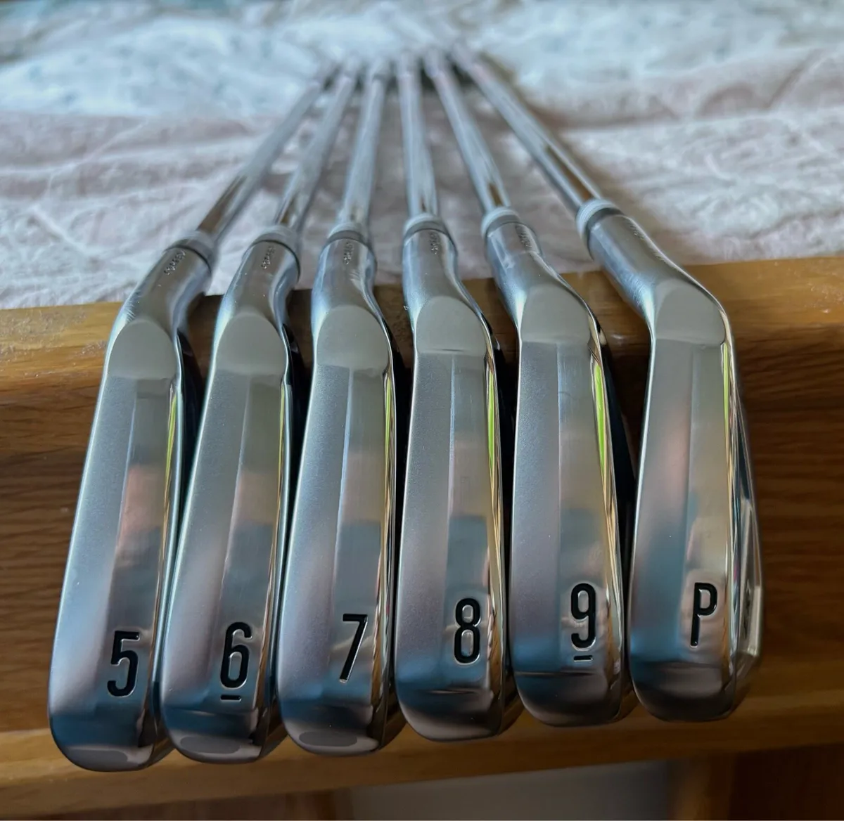 Brand new Srixon Zx7 MKII 5-PW+ free TMB 4 iron - Image 1