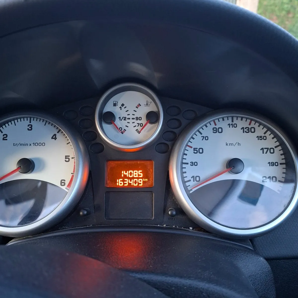 Peugeot 207 2008 - Image 1