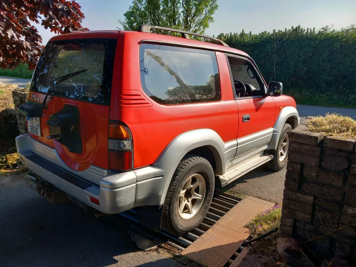 Toyota landcruiser Prado - Image 3