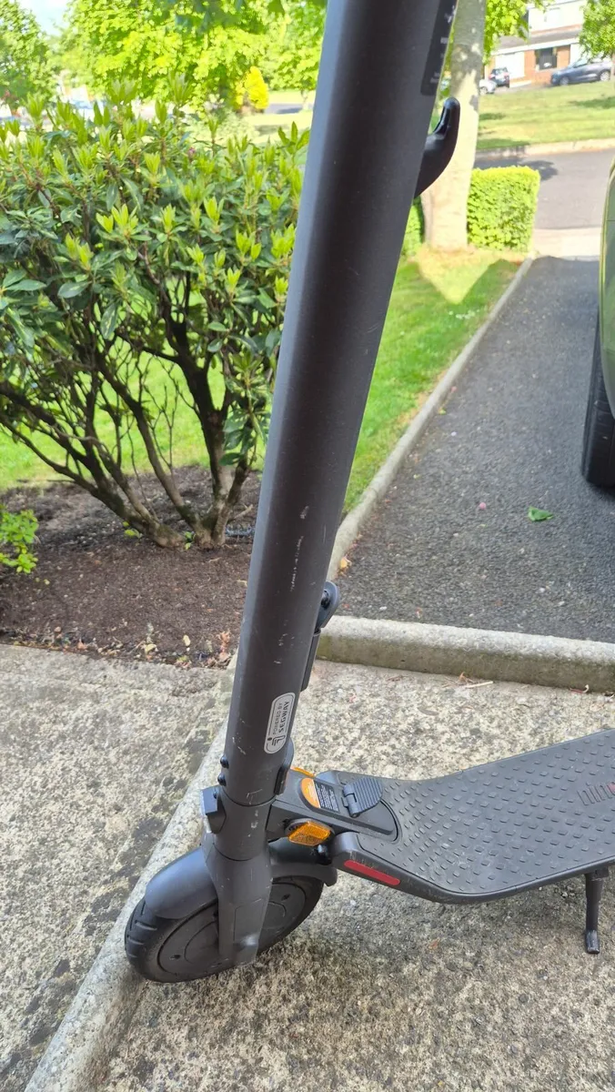 Electric scooter - Image 3