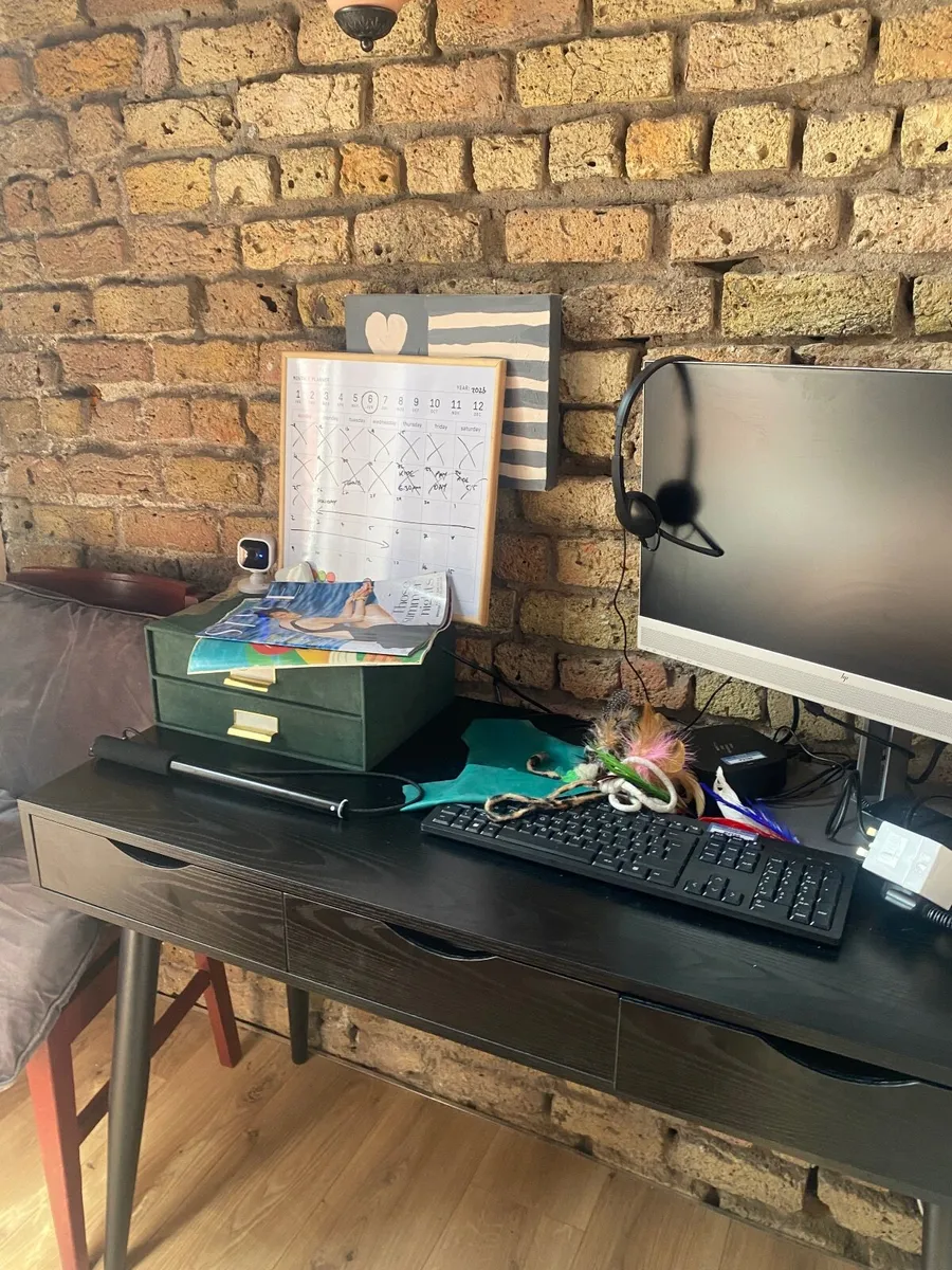 Desk - Image 1