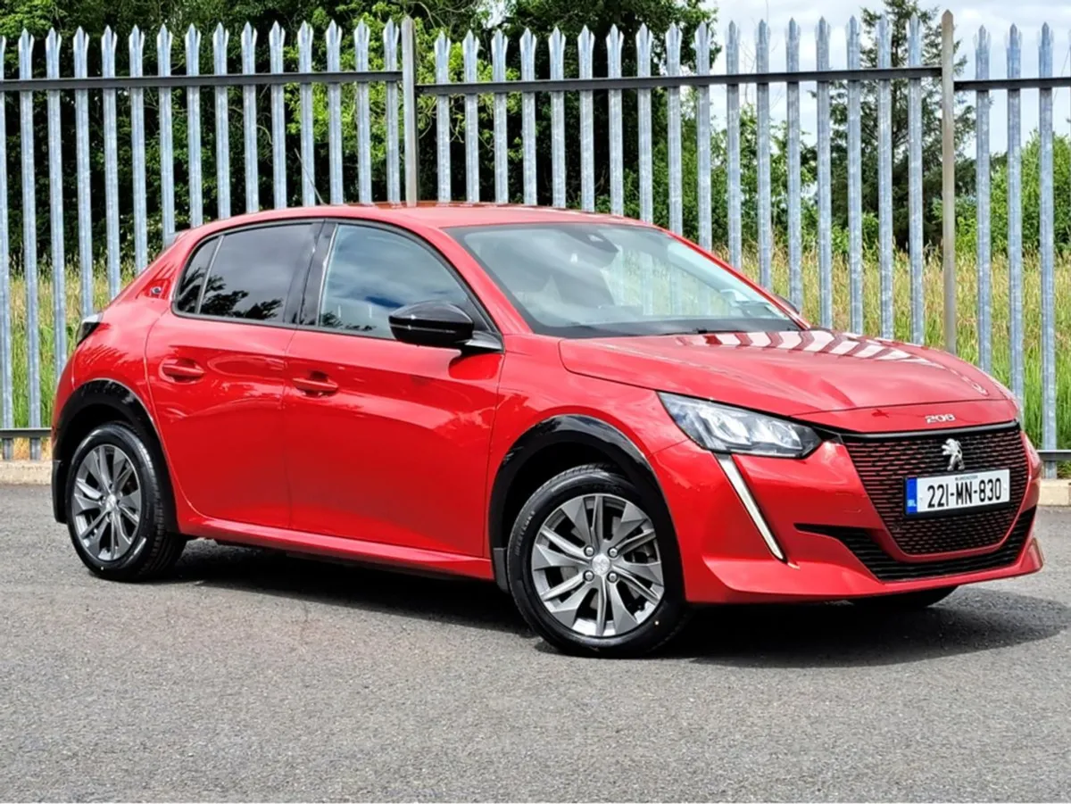 Peugeot 208 Allure 136BHP 50kwh Fully Electric - Image 2