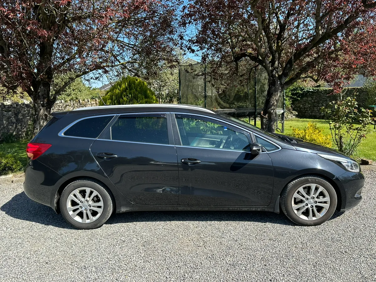 Kia C'eed Estate - Image 3