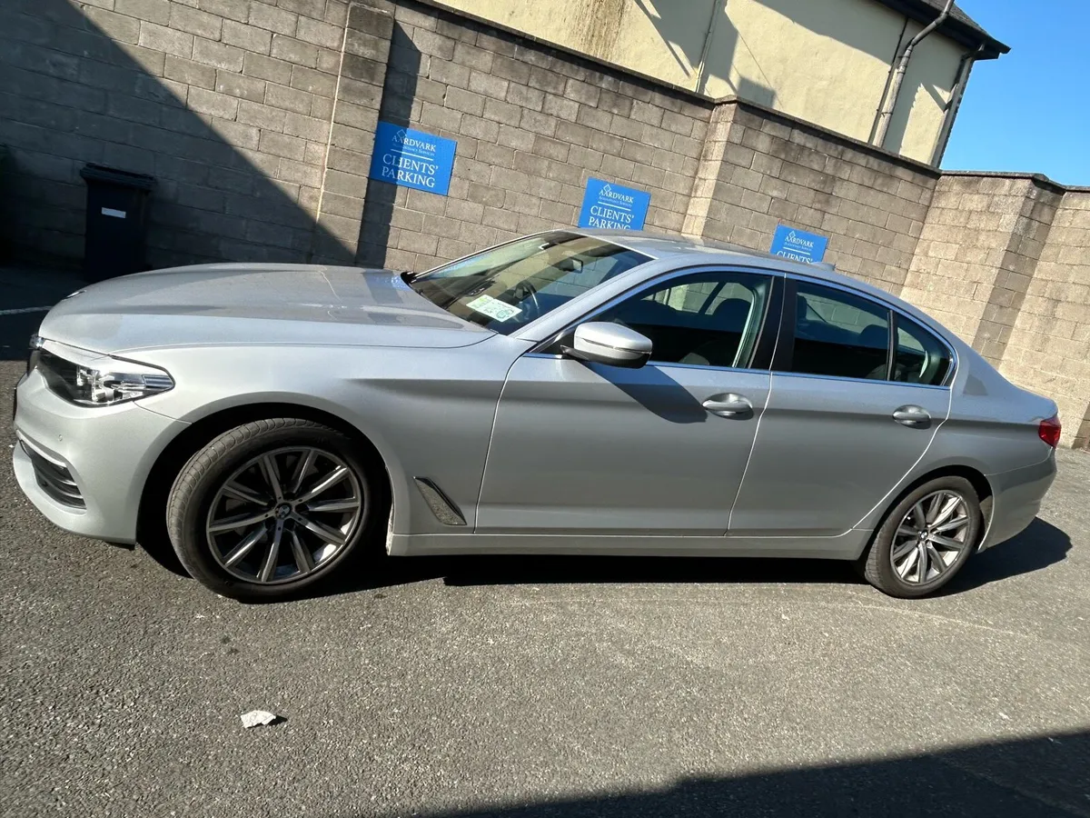 Car - Image 3