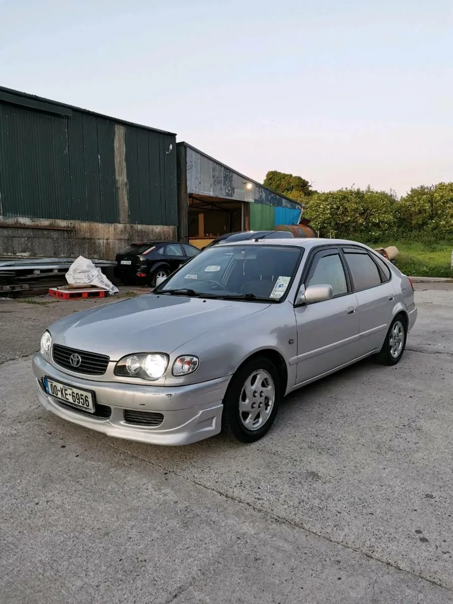 Toyota corolla - Image 3