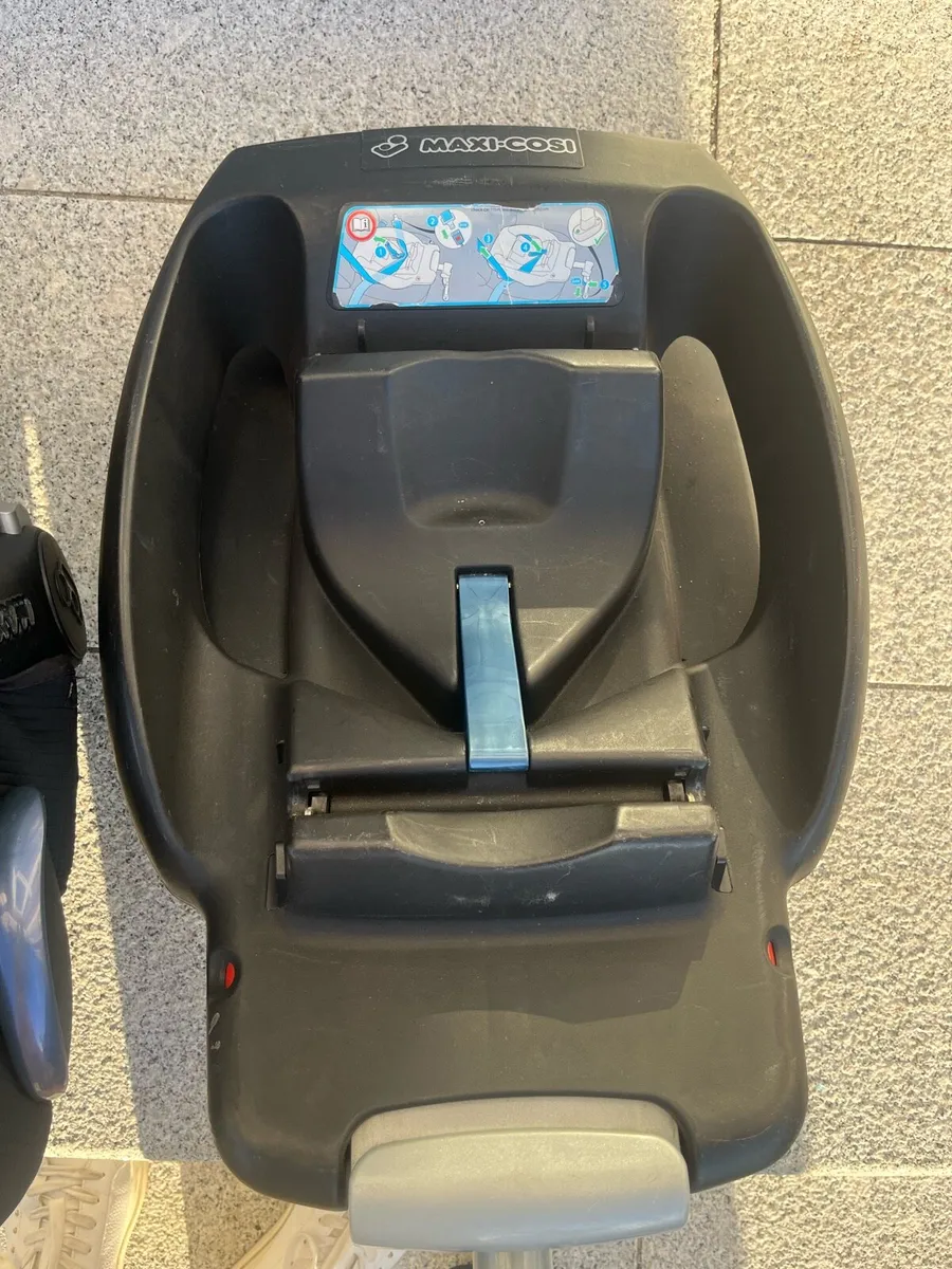 Maxi-Cosi Car seat & Isofix - Image 4