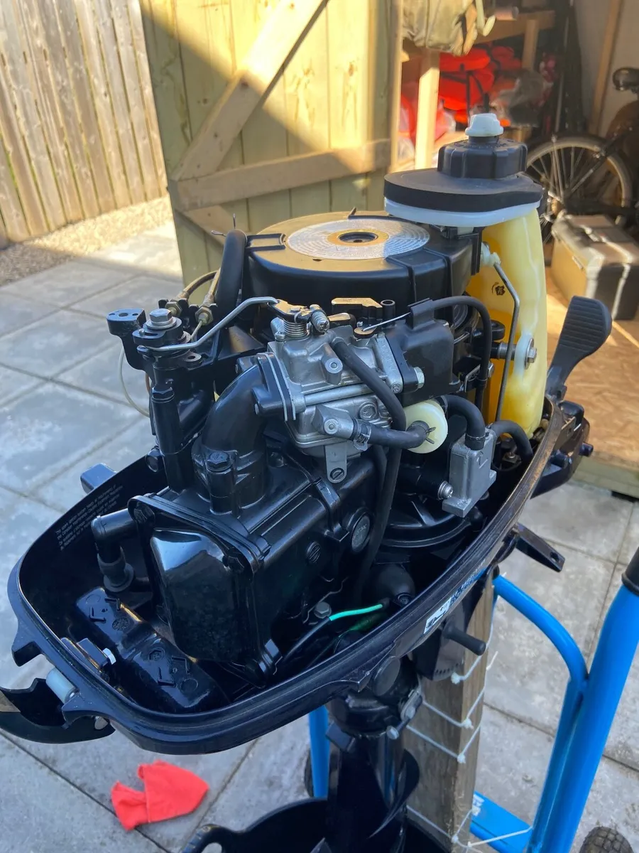 Tohatsu 4hp four stroke outboard engine for sale - Image 2