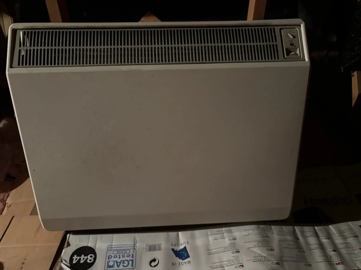 storage heater - Image 1