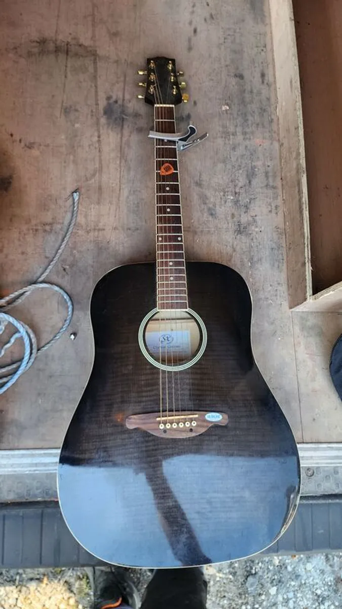 sx acoustic guitar and kingsman bb10 amp - Image 1