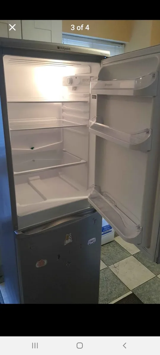 Hotpiont fridge freezer - Image 3