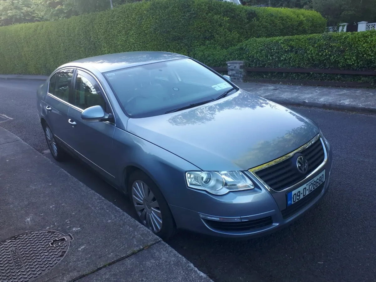 Volkswagen Passat 2.0  TDI Diesel - Image 3