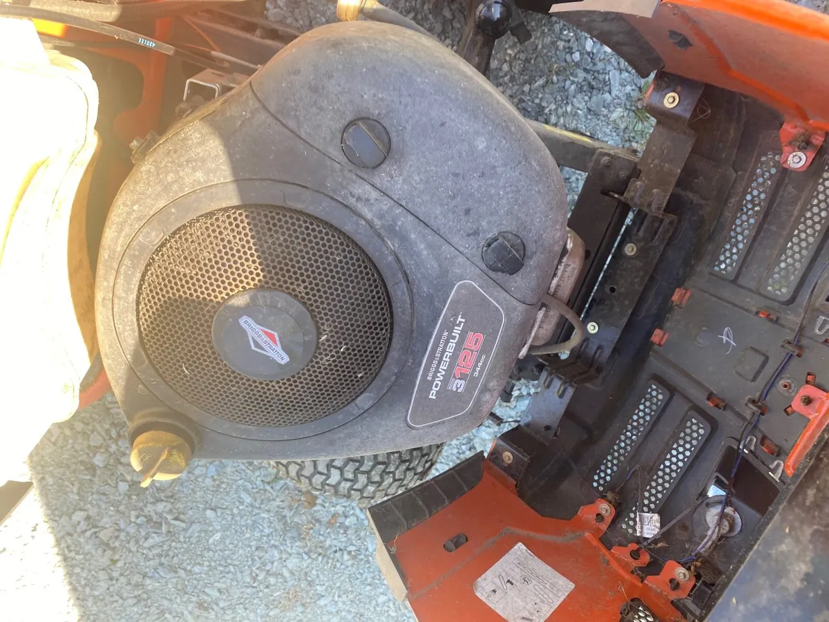 Ride on mower - Image 1