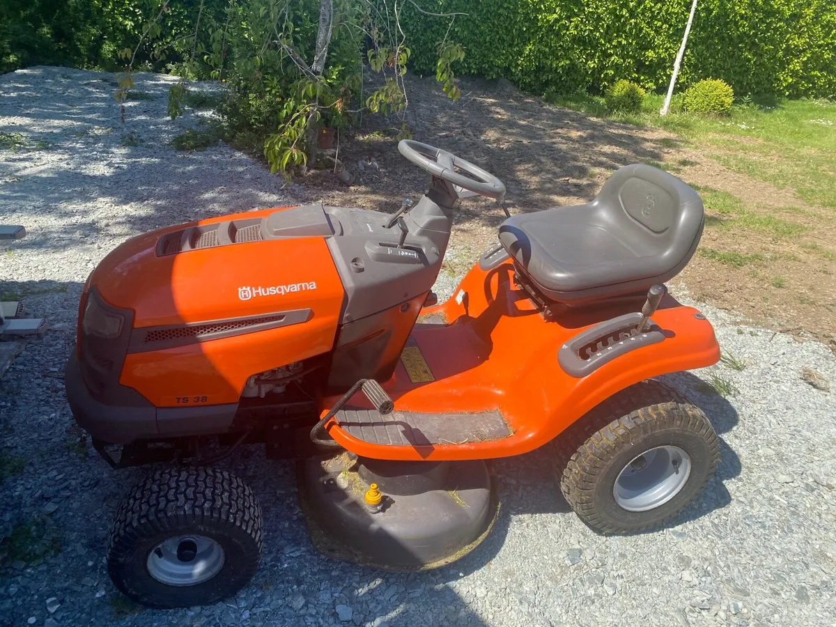 Ride on mower - Image 4