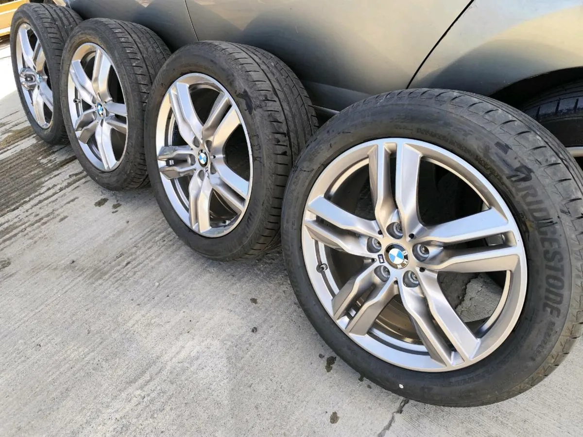 18" BMW alloys with runflat tyres - Image 4