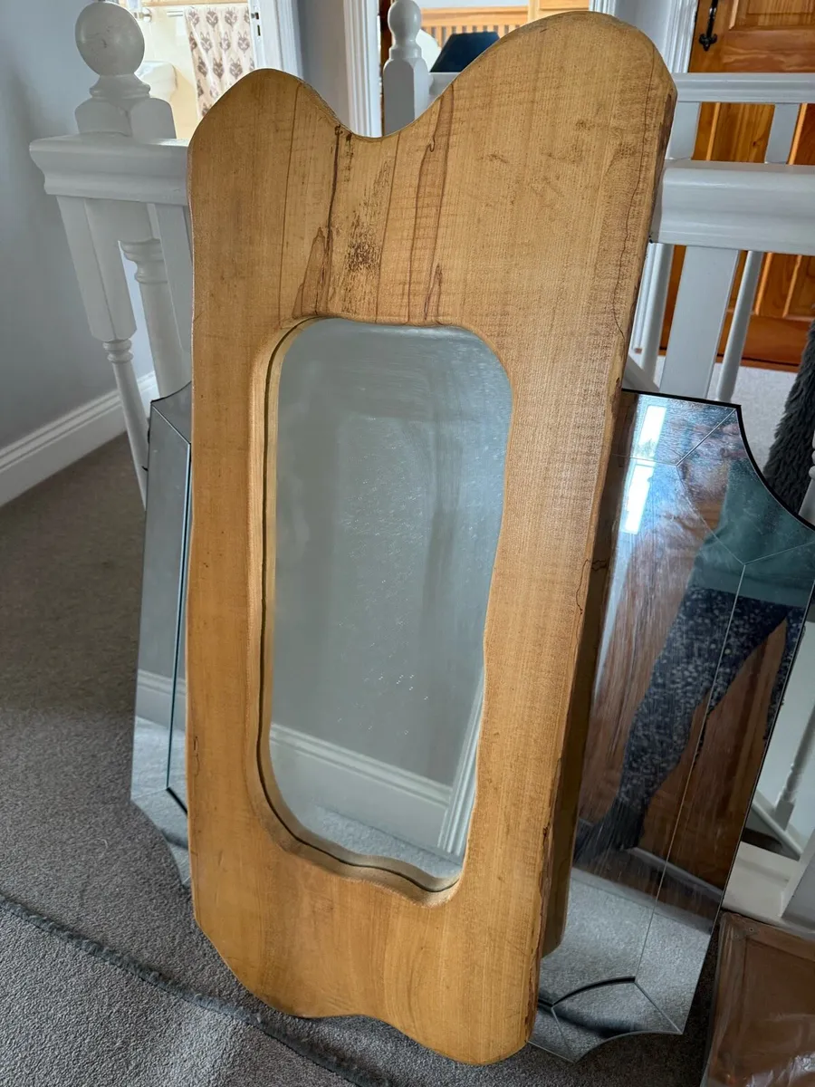 Solid oak hand made mirror - Image 1