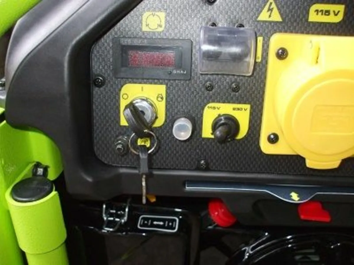 New 6.5KVA Petrol Generators with AVR's - Image 2