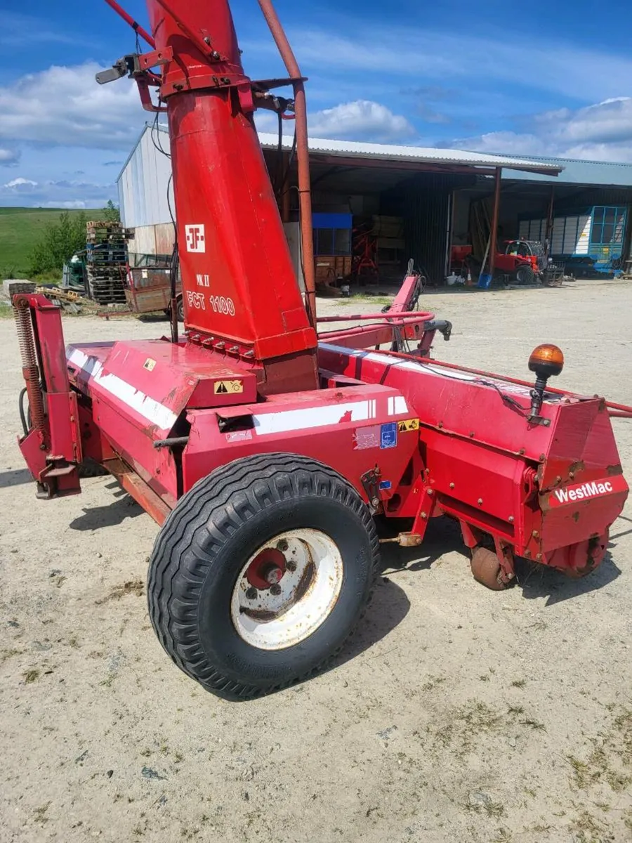 Silage harvester - Image 3