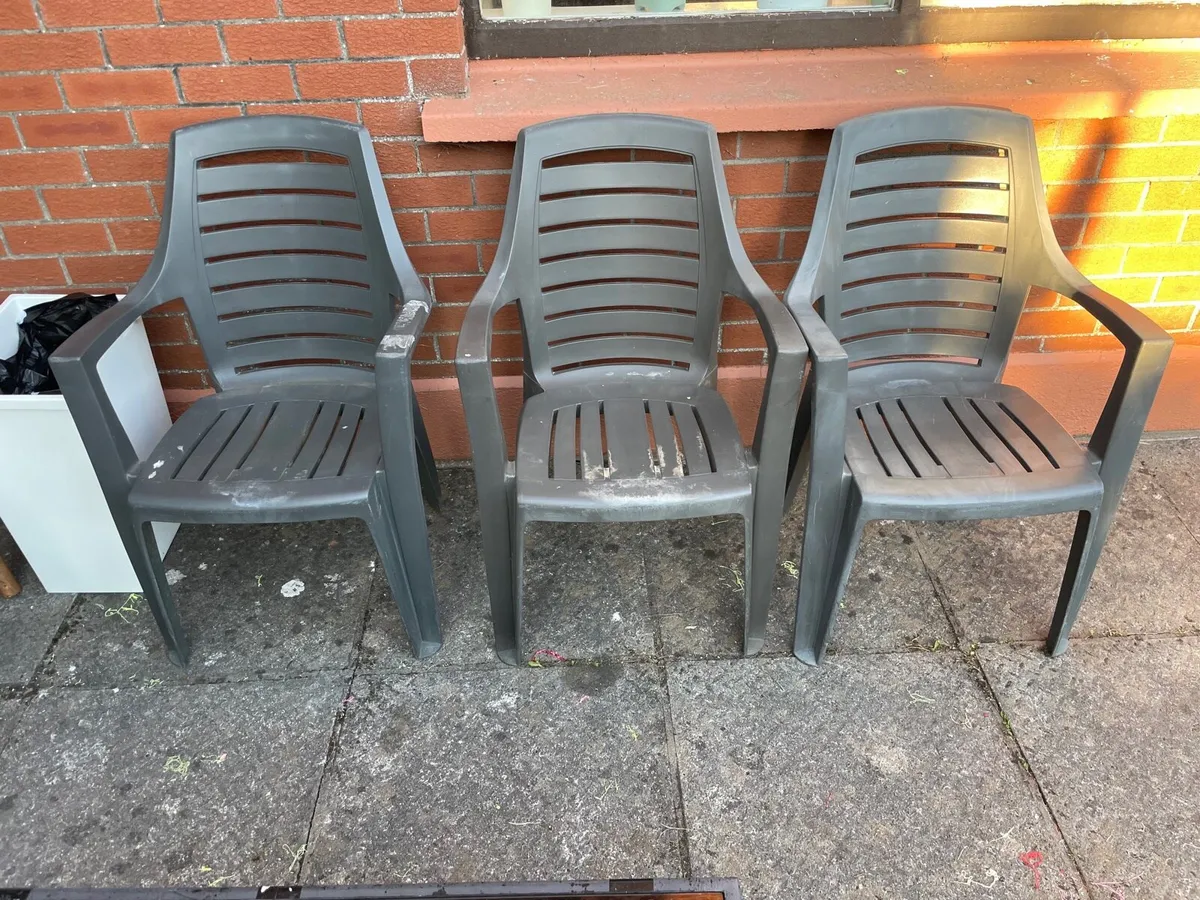 3 garden chairs