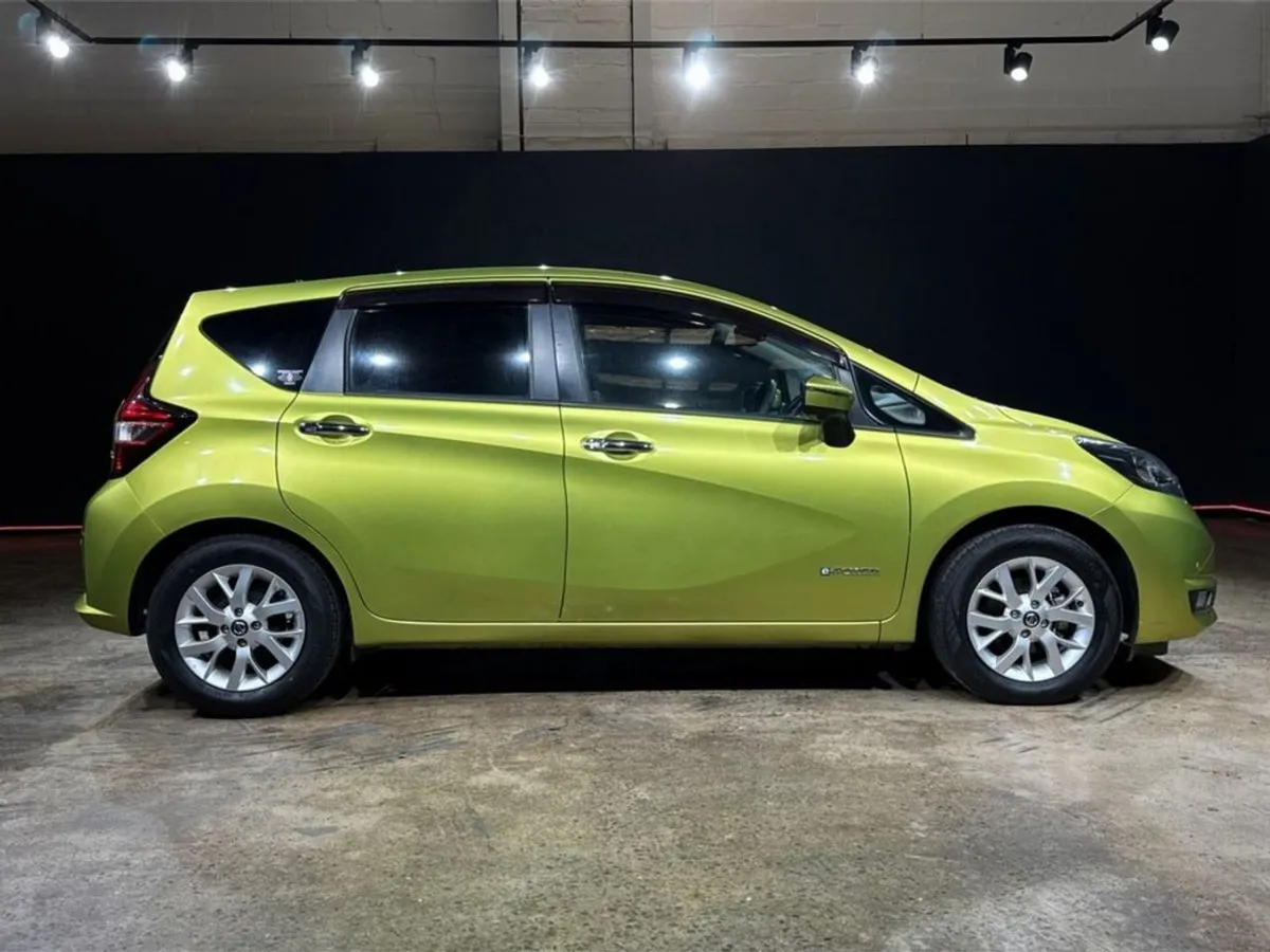Nissan NOTE 1.2 Hybrid Automatic - Medalist Editi - Image 2