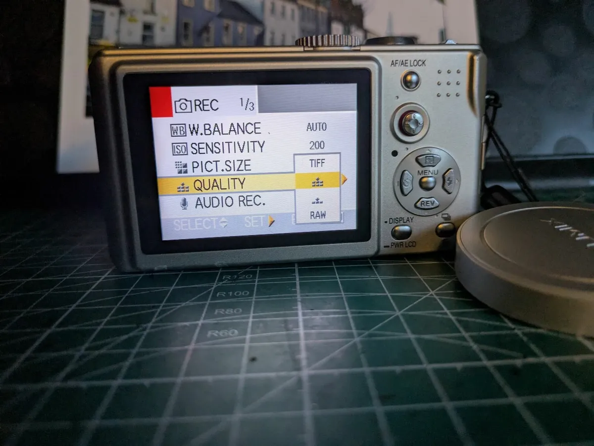 Panasonic Lumix LX 1 camera Leica lens, RAW - Image 4