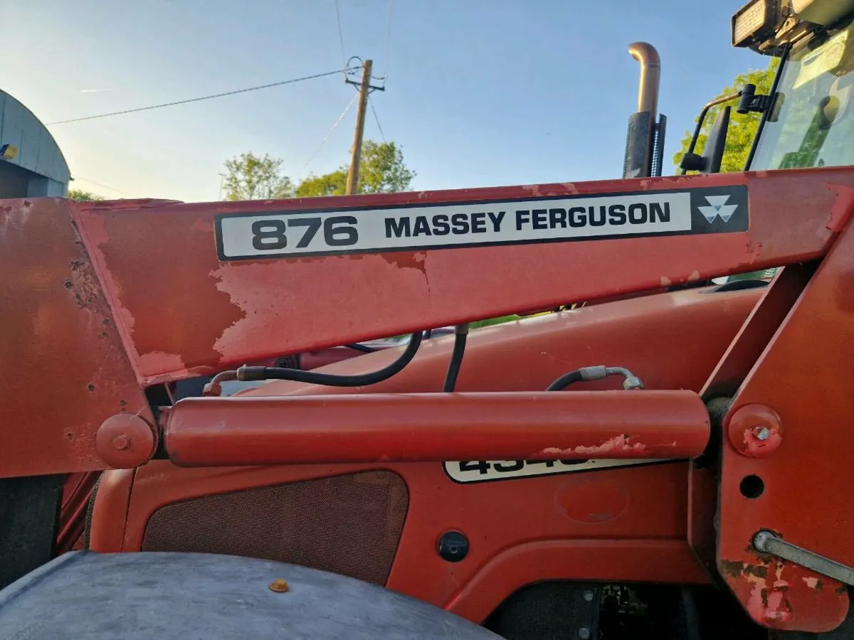 Front loader - Image 1
