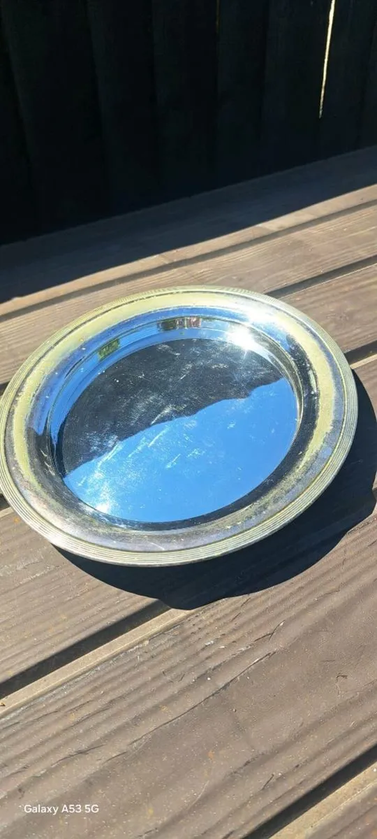 Silver  dish and Silver  bread  dish€50 - Image 2
