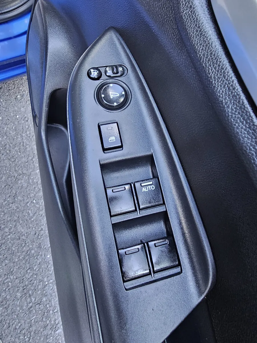 Honda Fit 2013 - Image 3