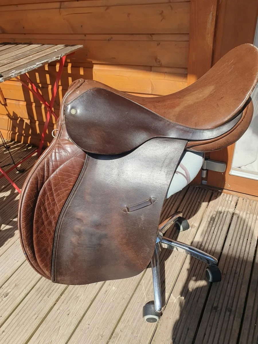 Saddle - 17.5" Medium leather Charles Mountfort - Image 2
