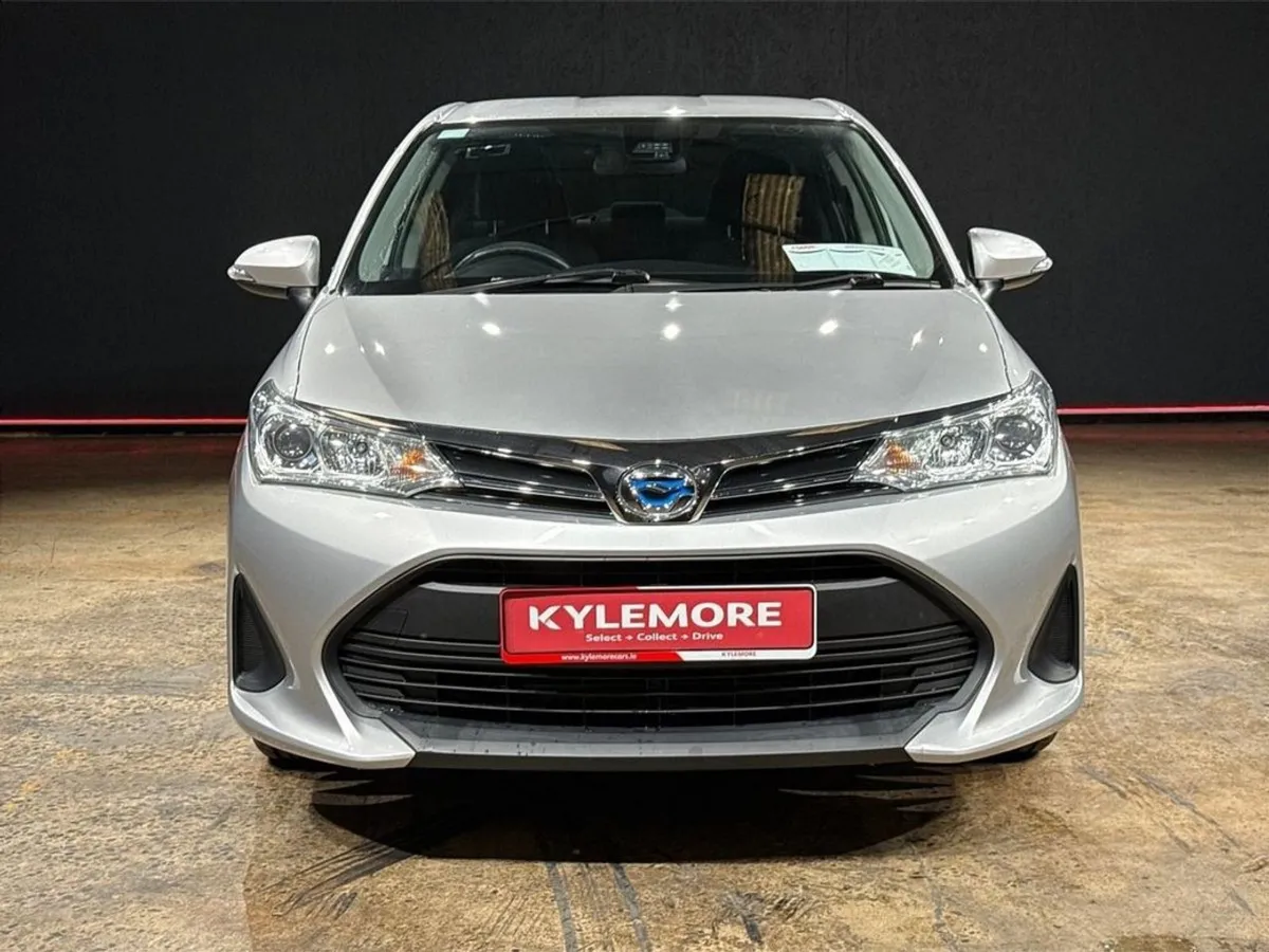 Toyota Corolla 1.5 Hybrid - Axio - Reverse Camera - Image 3