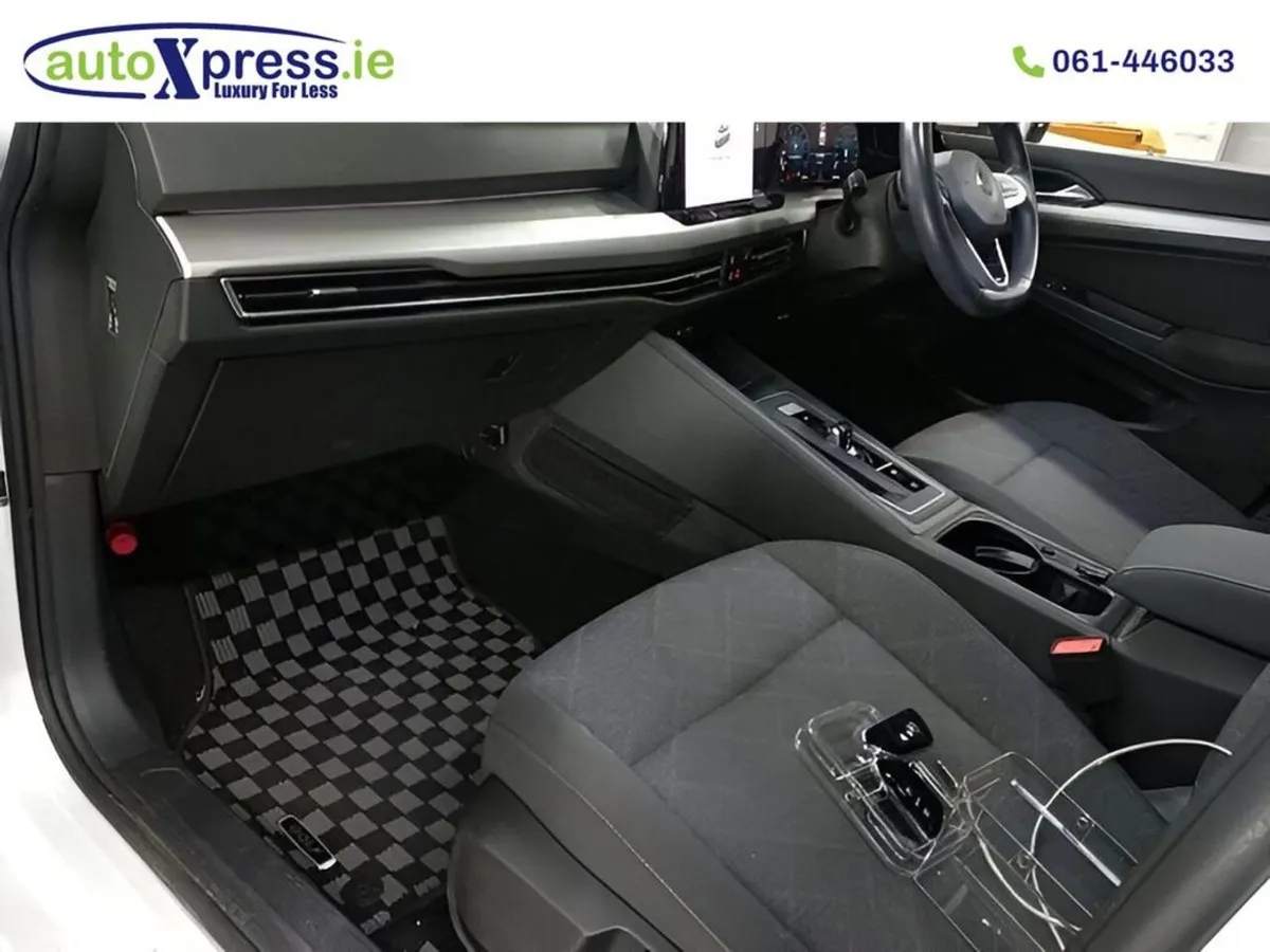 Volkswagen Golf 1.0 Etsi Active Automatic - Image 2