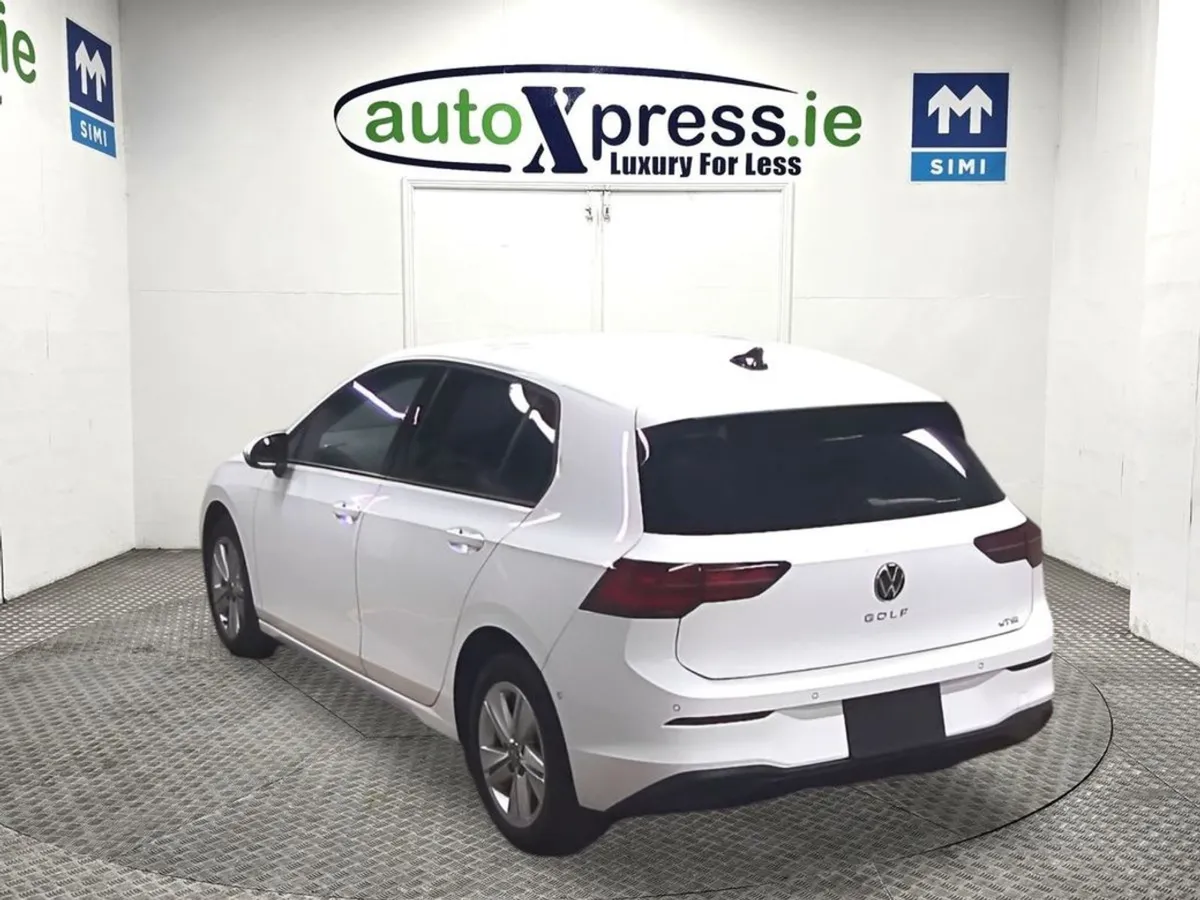 Volkswagen Golf 1.0 Etsi Active Automatic - Image 3