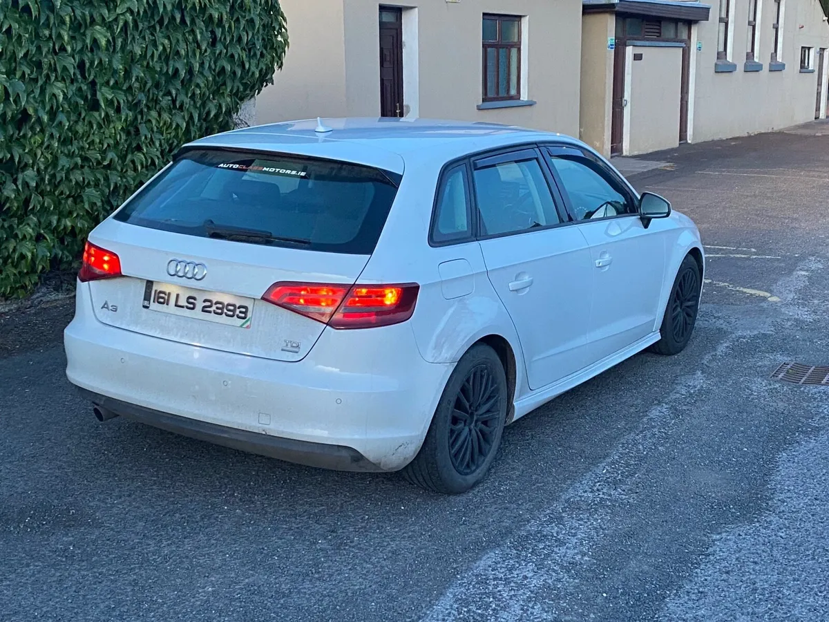 Audi A3 2016 - Image 2