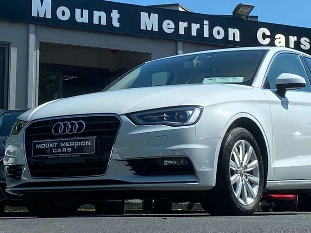 Audi A3 Saloon/leather/auto - Image 2