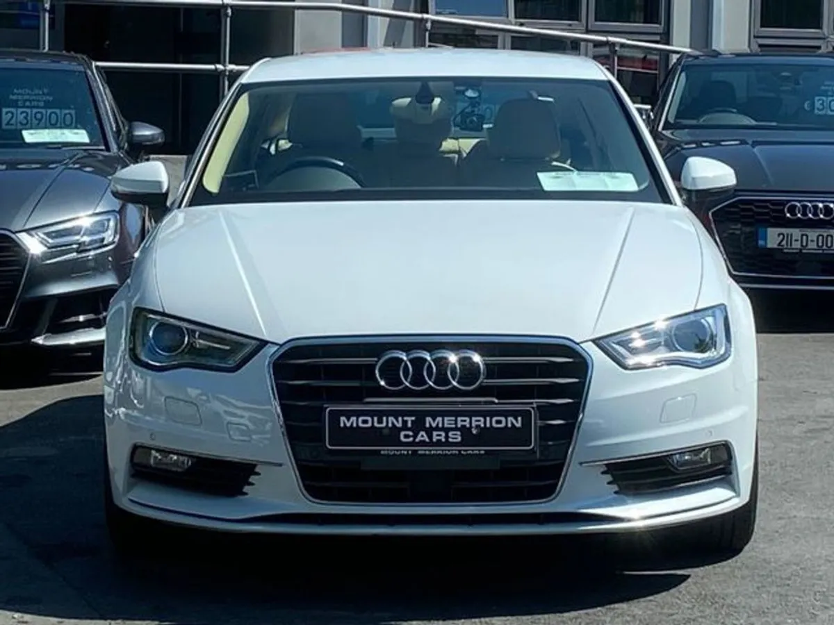 Audi A3 Saloon/leather/auto - Image 3