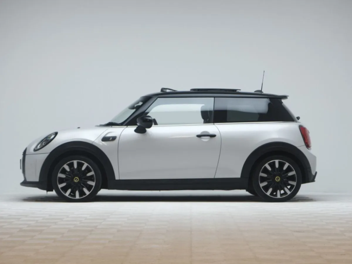 MINI Cooper S Electric - Image 4