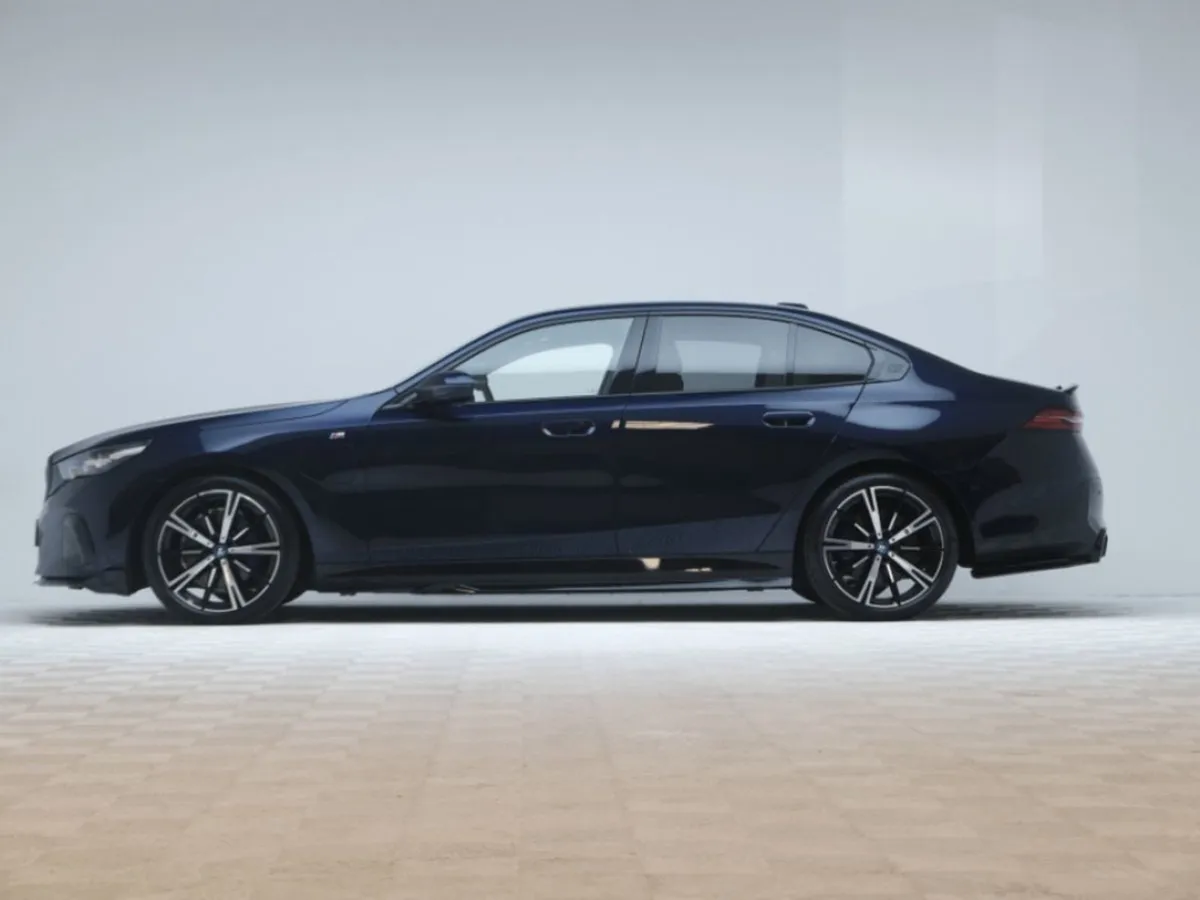BMW 5 Series 530E M Sport - Image 4