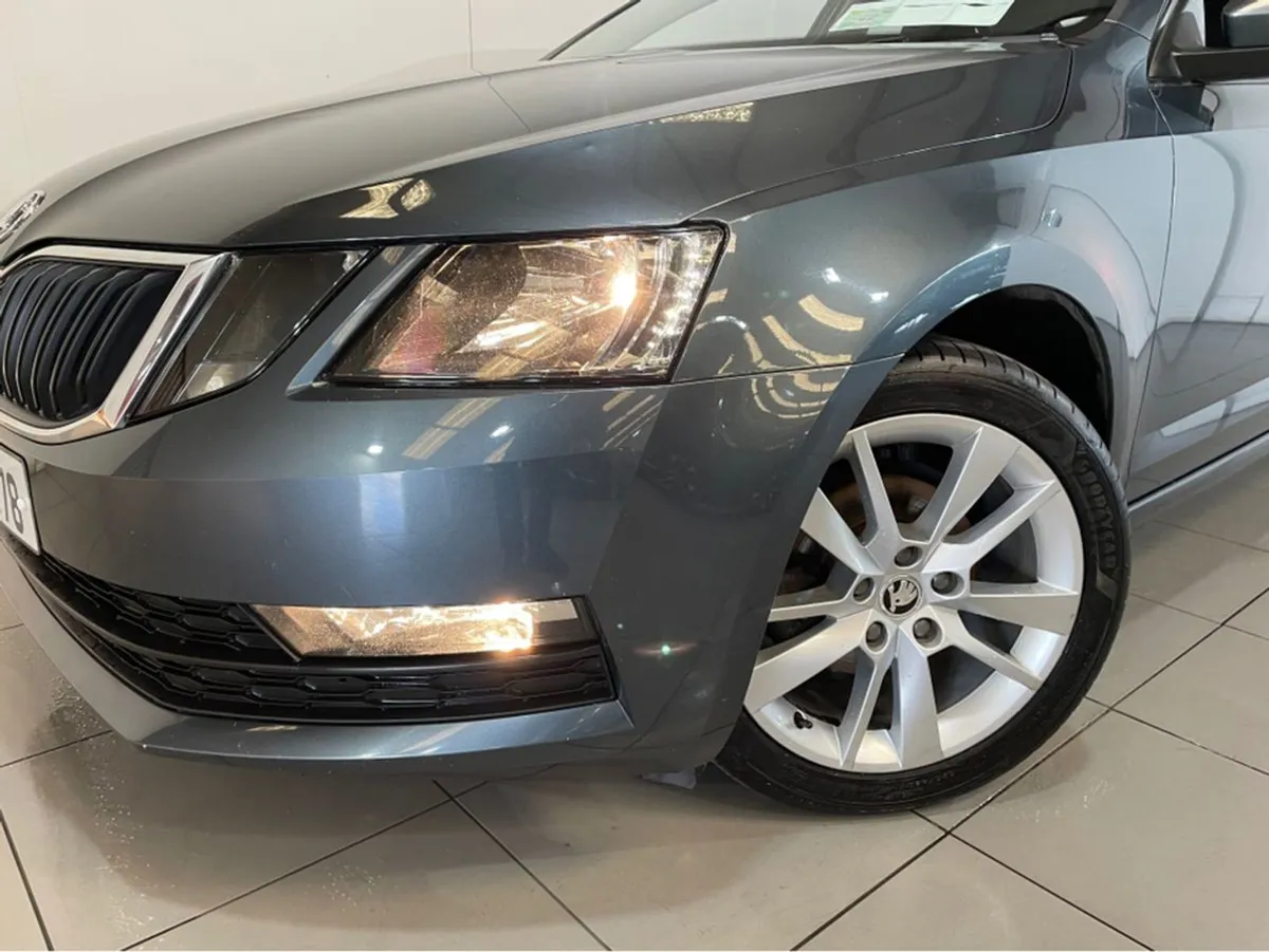 Skoda Octavia Ambition 1.6 TDI 115HP 4DR ( New NC - Image 4