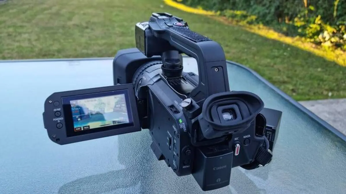 Canon XA50 - Image 4