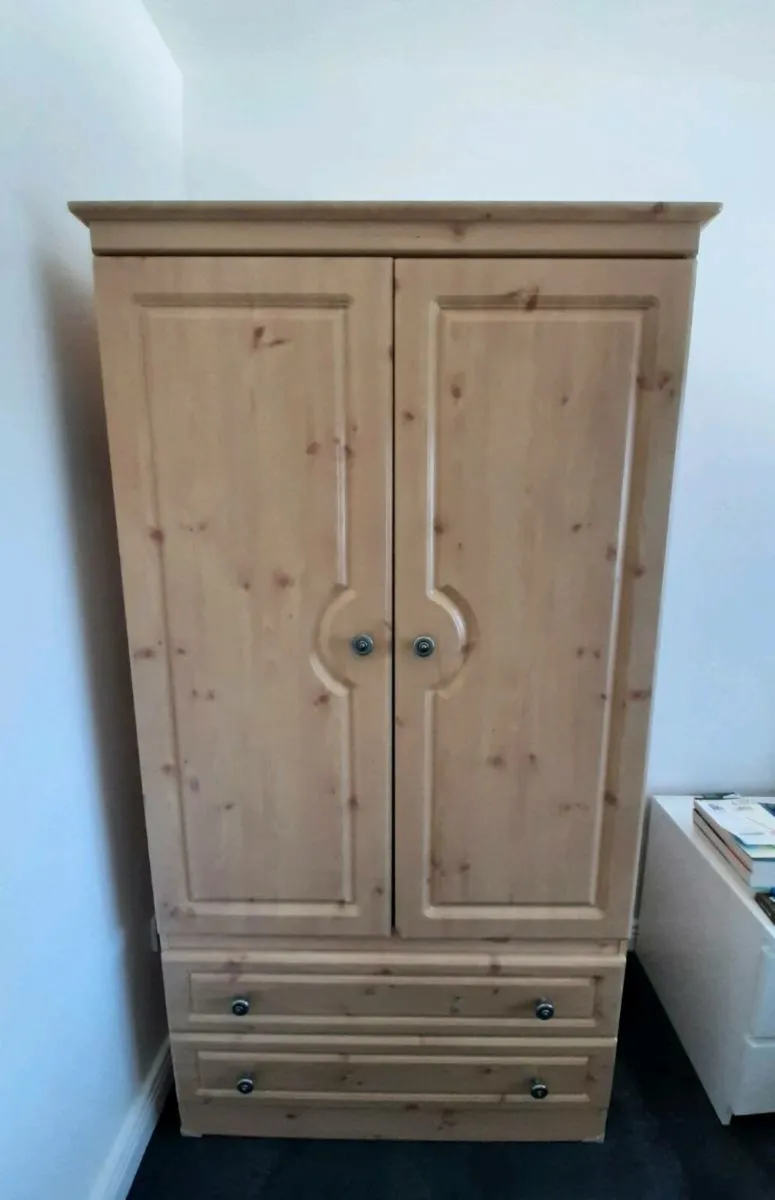 Wardrobe & tall chest of drawers - Image 3