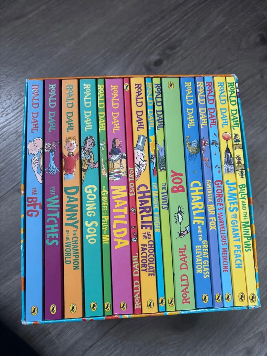 Kids books prices in description - Image 1