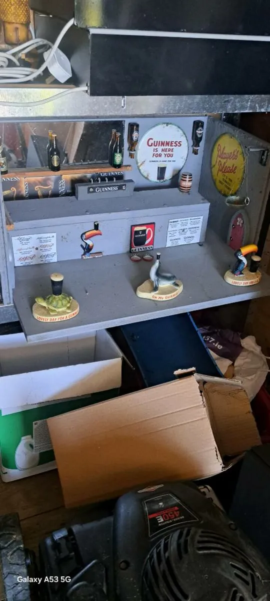 Pub model