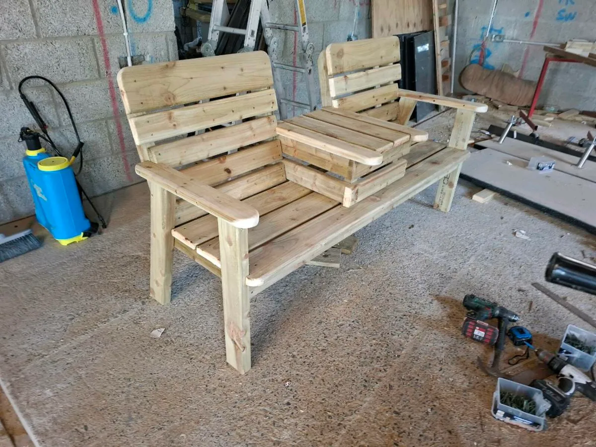 Twin seat bench with middle table - Image 1
