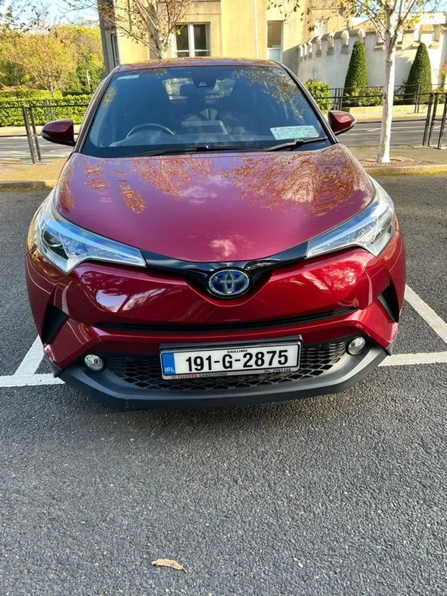 2019 Toyota C-hr Hybrid Sport - Image 1