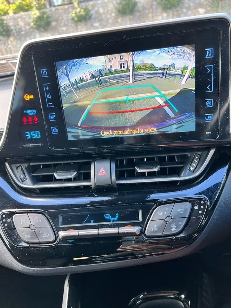 2019 Toyota C-hr Hybrid Sport - Image 2