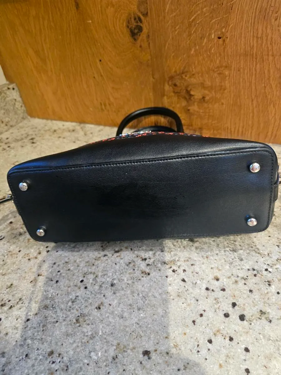 Coach Leather Sierra Handbag- Very good condition - Image 4