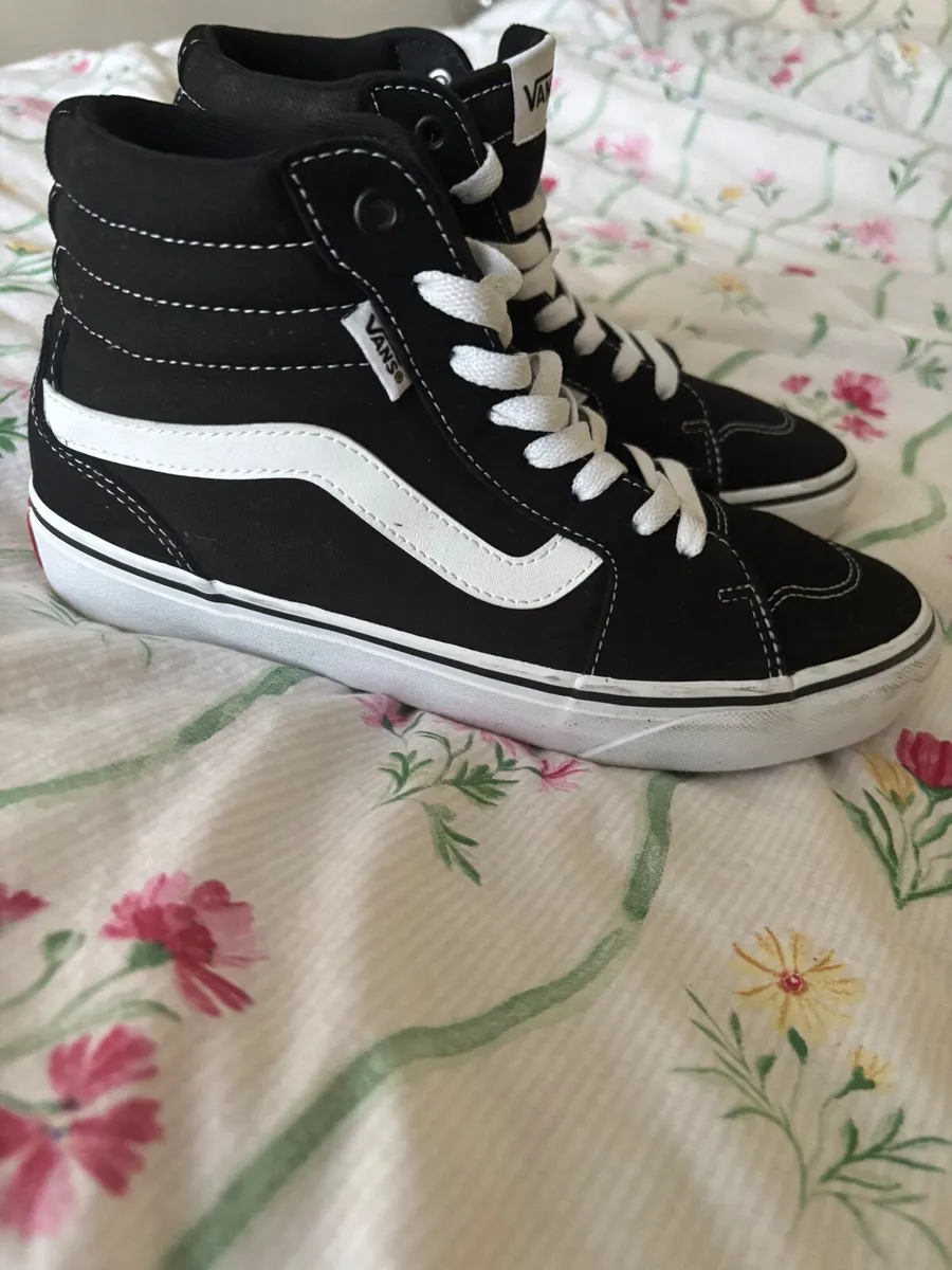 Vans size 6