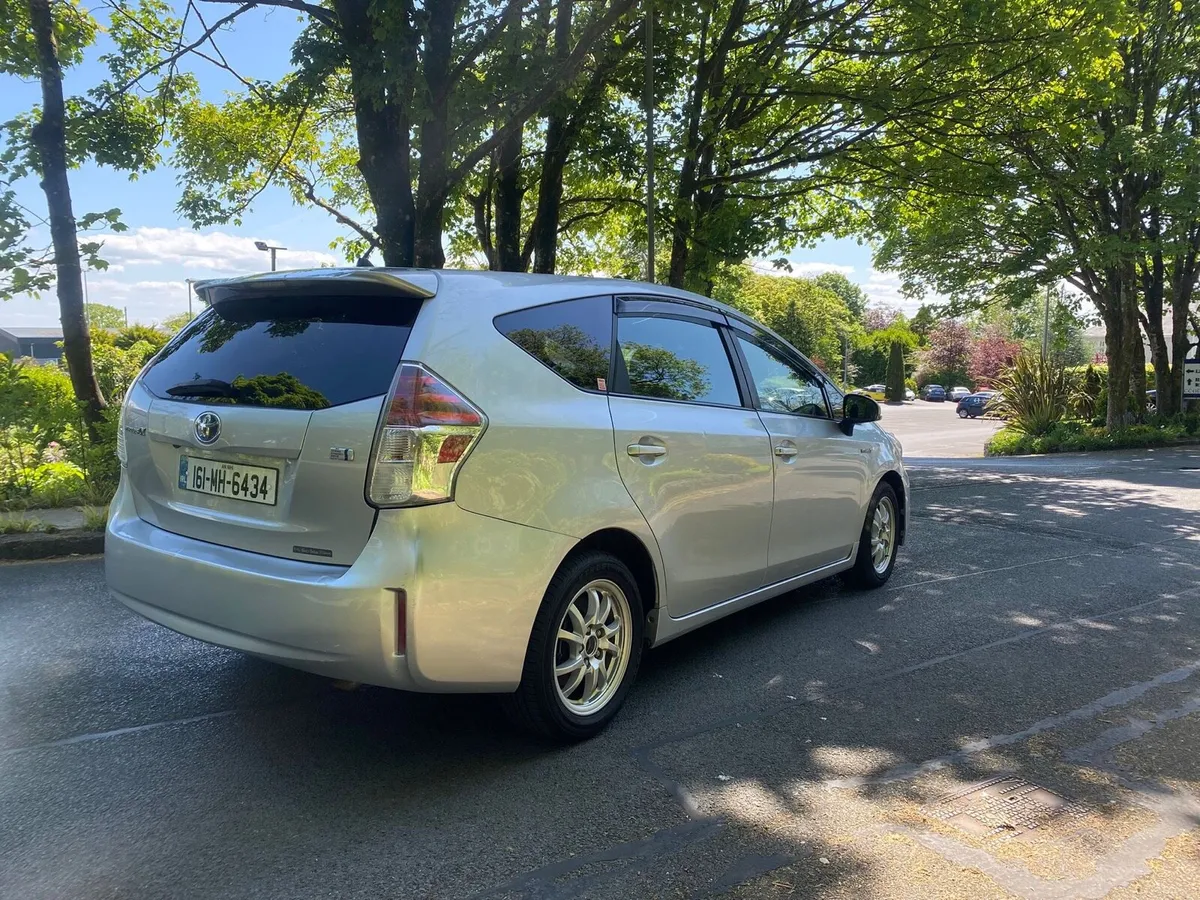 Toyota Prius 2016 - Image 4