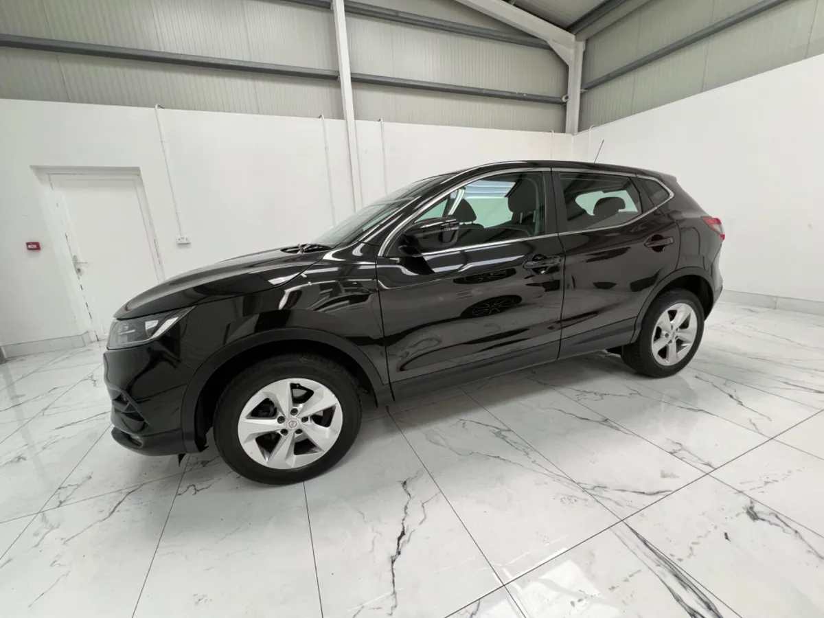 Nissan Qashqai 2017 1.5 dci 2 Years Nct. - Image 4